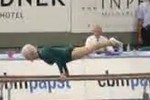 86-letnia gimnastyczka błyszczy w kolejnych zawodach [Johanna Quaas, fot. YouTube]