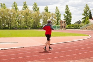 90-latkowie w biegu na 60 metrw [© termis1983 - Fotolia.com]