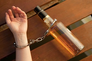 Alkohol gorszy ni papierosy - uzalenionym skraca ycie o dwadziecia lat [© Christian Kipka - Fotolia.com]