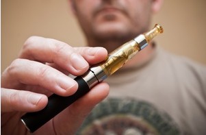 Bdzie zakaz uywania e-papierosw w miejscach publicznych? [fot. @ pixarno - Fotolia.com]