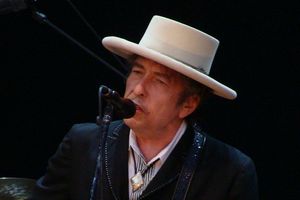 Bob Dylan, fot. Alberto Cabello from Vitoria Gasteiz, CC BY 2.0,  Wikimedia Commons