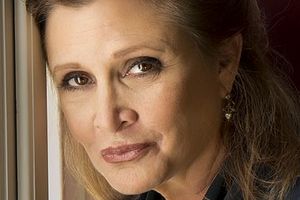 Carrie Fisher na intensywnej terapii [Carrie Fisher, fot. Riccardo Ghilardi photographer, CC BY-SA 3.0, Wikimedia Commons]