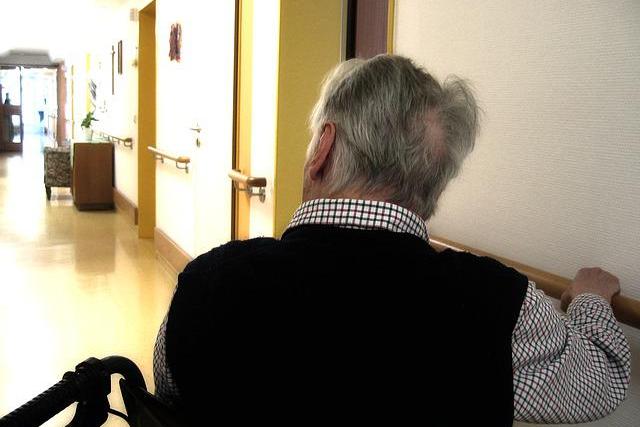Demencja - obecnie niemal połowa seniorów umiera z diagnozą tej choroby [fot. Gerd Altmann from Pixabay]