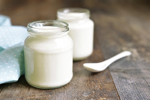 Dieta kontra rak piersi - pomoe np. jogurt  [© lilechka75 - Fotolia.com]