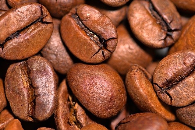 Dlaczego lubimy kawę, choć gorzki smak nie powinien nam się podobać? [fot. Vinzenz Lorenz M from Pixabay]