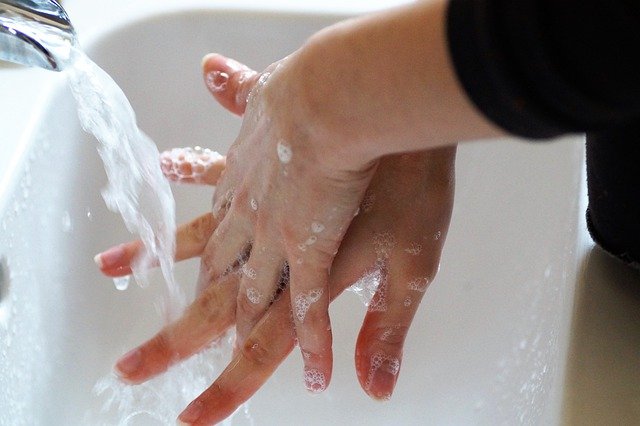 Dlaczego ręce trzeba myć przez 20 sekund [fot. ivabalk from Pixabay]