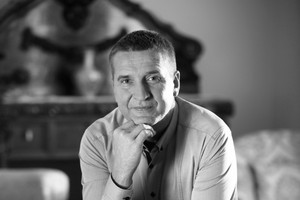 Dokumentalny portret Janusza Bieleckiego [fot. Janusz Bielecki. Sekrety]