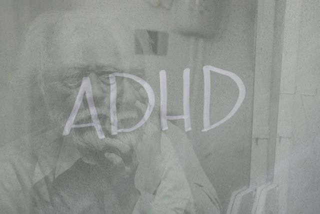 Dorośli z ADHD częściej chorują na demencję [fot. collage Senior.pl / Canva]