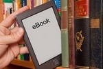 E-book czy ksika? [© Markus Bormann - Fotolia.com]