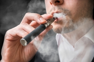 E-papierosy mog uszkodzi wtrob [Fot. vchalup - Fotolia.com]