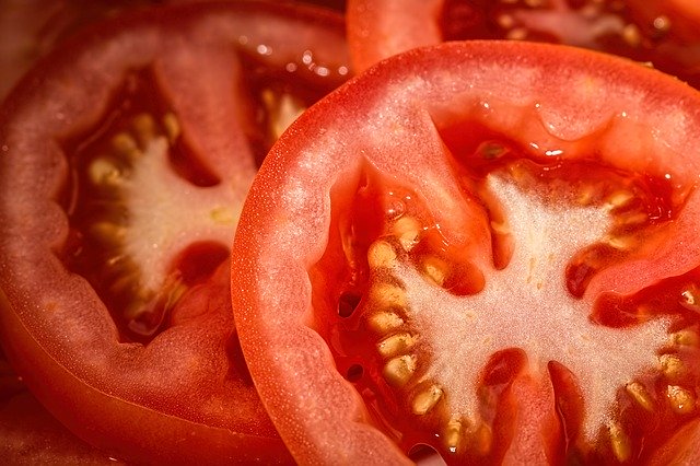 Ekstrakt z pomidora pomoe w walce z rakiem odka? [fot. Steve Buissinne from Pixabay]