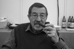 Günter Grass nie yje [Günter Grass, fot. Blaues Sofa, CC BY 2.0, Wikimedia Commons]