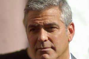 George Clooney - farbowanie wosw i operacje plastyczne postarzaj [George Clooney fot. Angela George, CC BY-SA 3.0, Wikimedia Commons]