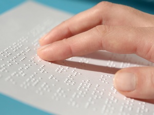 Halina Kuropatnicka-Salamon o literaturze i języku Braille’a i esperanto dla wrocławskich seniorów [© Roman Milert - Fotolia.com]