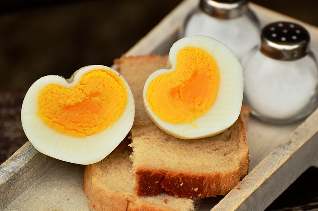 Jak jedzenie jaj wspomaga zdrowie serca [fot. congerdesign z Pixabay]