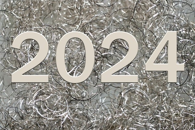 Jak zacząć 2024 rok? Uważność i ćwiczenia poprawią i sprawność, i samopoczucie [fot. Annette Meyer from Pixabay]
