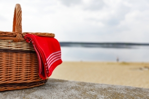 Jakie przekski i posiki zabra ze sob do plecaka w gry lub do torby plaowej? [Fot. magdal3na - Fotolia.com]