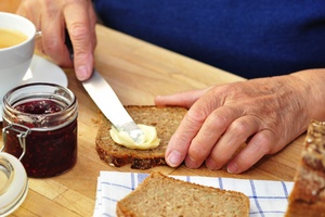 Jedz niadanie! Najlepiej zdrowe i w gronie bliskich [© Printemps - Fotolia.com]