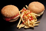 Jedzenie fast-foodw grozi cukrzyc [© MarcoBagnoli Elflaco - Fotolia.com]