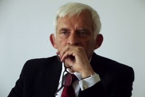 Jerzy Buzek, fot. Piotr Drabik, CC BY 2.0, Wikimedia Commons