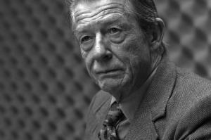 John Hurt nie yje [John Hurt fot. ITI Cinema]