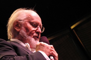 John Williams komponuje do kolejnego "Indiany Jonesa" i "Gwiezdnych wojen" [JOhn Williams, fot. TashTish z angielskiej Wikipedii, CC BY 3.0]