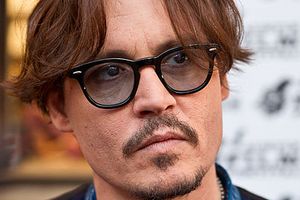 Johnny Depp si zarczy [Johnny Depp, fot. Arnold Wells, CC BY-SA 2.0, Wikimedia Commons]