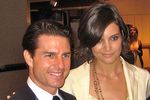 Katie Holmes ma do starszych mczyzn [Katie Holmes i Tom Criuse, fot. Jay Tamboli, CC BY 2.0, Wikimedia Commons]