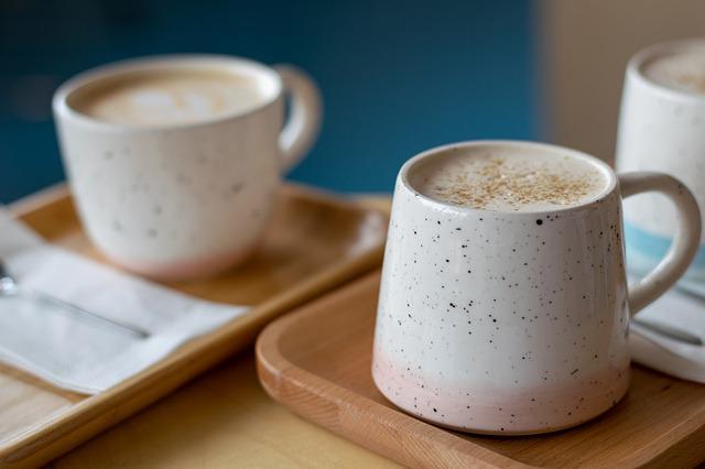 Kawa (nawet słodzona) przedłuża życie [fot. dorofeevajana from Pixabay]