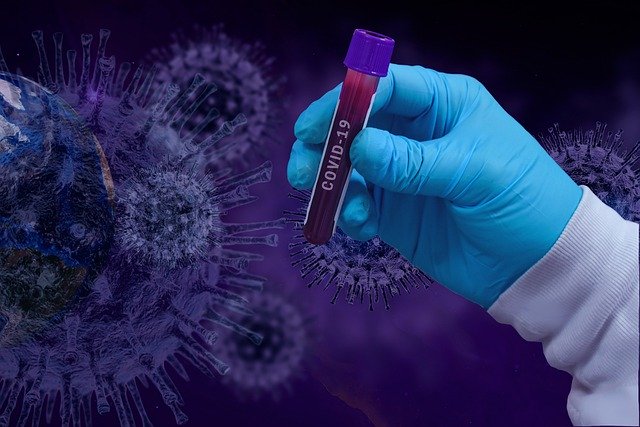 Koronawirus: aż 45 proc. infekcji może przebiegać bez objawów [fot. fernando zhiminaicela from Pixabay]