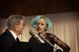 Lady Gaga, Stevie Wonder, Bruce Willis, Kevin Spacey i Homer Simpson wituj urodziny Tony'ego Bennetta [Tony Bennett i Lady GaGa fot. Sony Music]