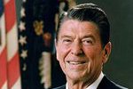 Lech Wasa odsoni pomnik Ronalda Reagana [Ronald Reagan, ofiicjalny portret, fot. PD]
