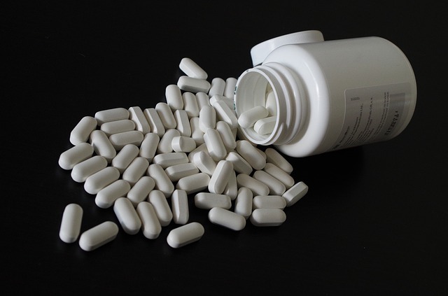 Leki na nadciśnienie pomagają zmniejszyć ryzyko demencji [fot. Ajale from Pixabay]