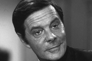 Louis Jourdan, przeciwnik Bonda nie yje [Louis Jourdan fot. MGM]