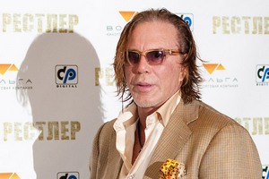 Mickey Rourke wygra walk boksersk w Moskwie [Mickey Rourke, fot. Anton Belickiy, CC BY 2.0, Wikimedia Commons]