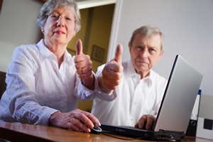 Ministerstwo zachca Seniorw do korzystania z Internetu [© pix4U - Fotolia.com]