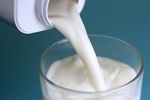 Mleko lekiem na dn moczanow? [© Gina Sanders - Fotolia.com]