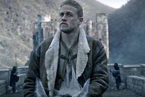 Najgorsze filmy 2017 roku [Charlie Hunnam fot. Warner Bros. Entertainment Polska]