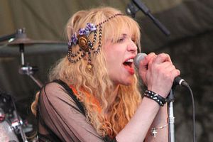 Courtney Love fot. ultra 5280, CC BY 2.0, Wikimedia Commons