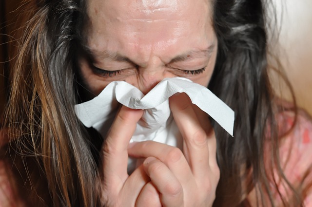 Nie tylko long COVID, niektórzy chorują na „długie przeziębienie” [fot. Renate Köppel from Pixabay]