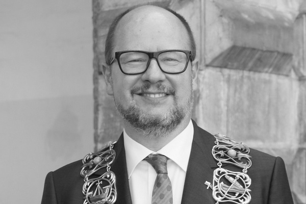 Nie yje Pawe Adamowicz, prezydent Gdaska [Pawe Adamowicz, fot. Rudolf H. Boettcher, CC BY-SA 4.0, Wikimedia Commons]