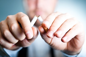 Nigdy nie jest za pno, by rzuci palenie. W kadym wieku co zyskujesz [Palenie, © Rumkugel - Fotolia.com]