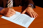 Nowa ustawa: kredytobiorcy dostan wicej informacji [© Peter Baxter - Fotolia.com]