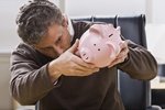 Oszczdzanie na emerytur: warunki niektrych IKE naruszaj prawa konsumentw [© AVAVA - Fotolia.com]