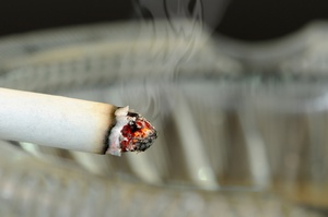 Palenie papierosw (take bierne) prowadzi do cukrzycy typu 2 [© K.-U. Häßler - Fotolia.com]