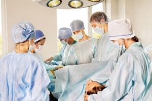 Pierwsza udana operacja przeszczepu penisa - wykonano j w Kapsztadzie [© Gennadiy Poznyakov - Fotolia.com]