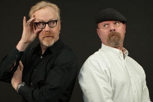 "Pogromcy mitw" egnaj si z widzami? [Adam Savage i Jamie Hyneman fot. Discovery]