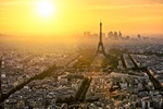 Polacy chc lata. Najchtniej do Parya [© Beboy - Fotolia.com]