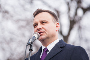 Prezydent Andrzej Duda skierowa do Sejmu projekty ws. wieku emerytalnego i kwoty wolnej [fot. Radosaw Czarnecki, CC BY-SA 4.0, Wikimedia Commons]