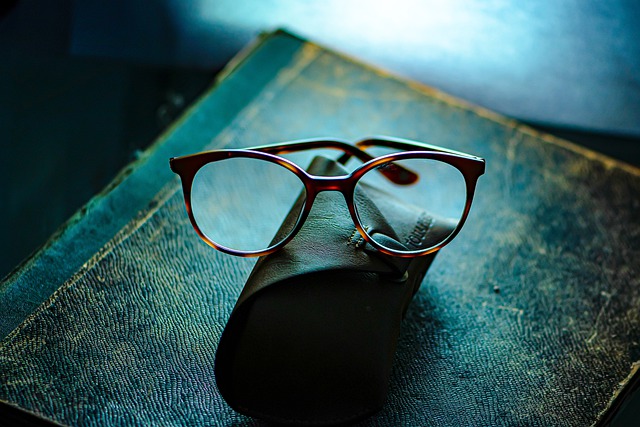 Problemy ze wzrokiem zwiększają ryzyko demencji [fot. Ri Butov from Pixabay]